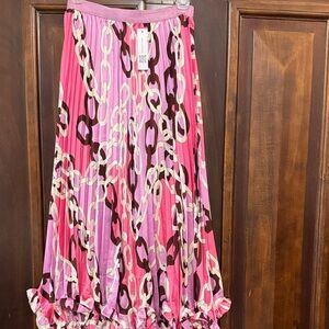 Vibrant Chain Print satin skirt 🌹NWT